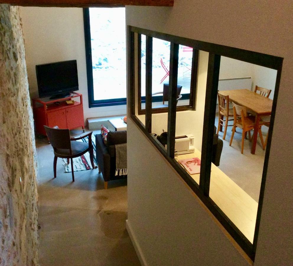 Loft Cocon En Plein Centre De Sete Apartment Exterior photo