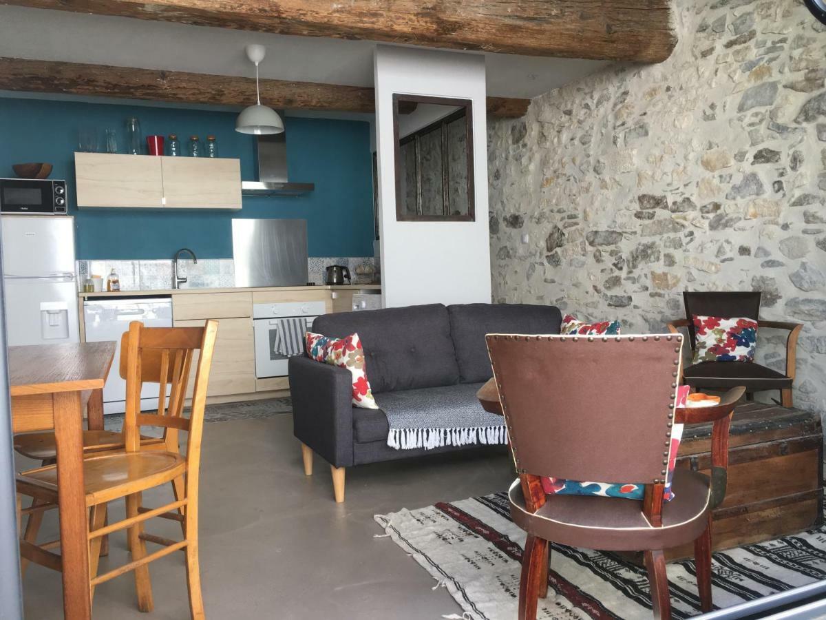 Loft Cocon En Plein Centre De Sete Apartment Exterior photo